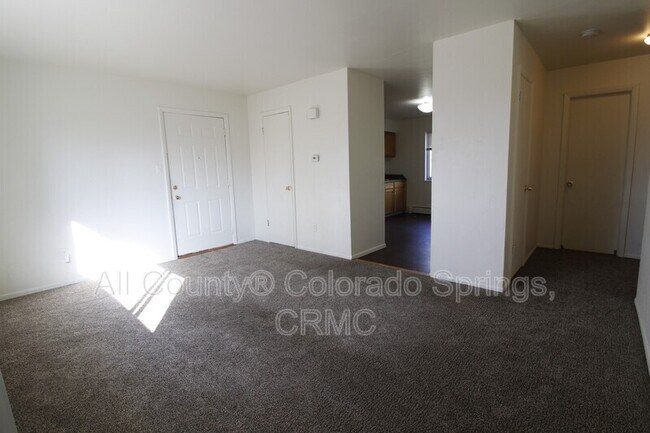 Foto del edificio - 4020 Ruskin Way