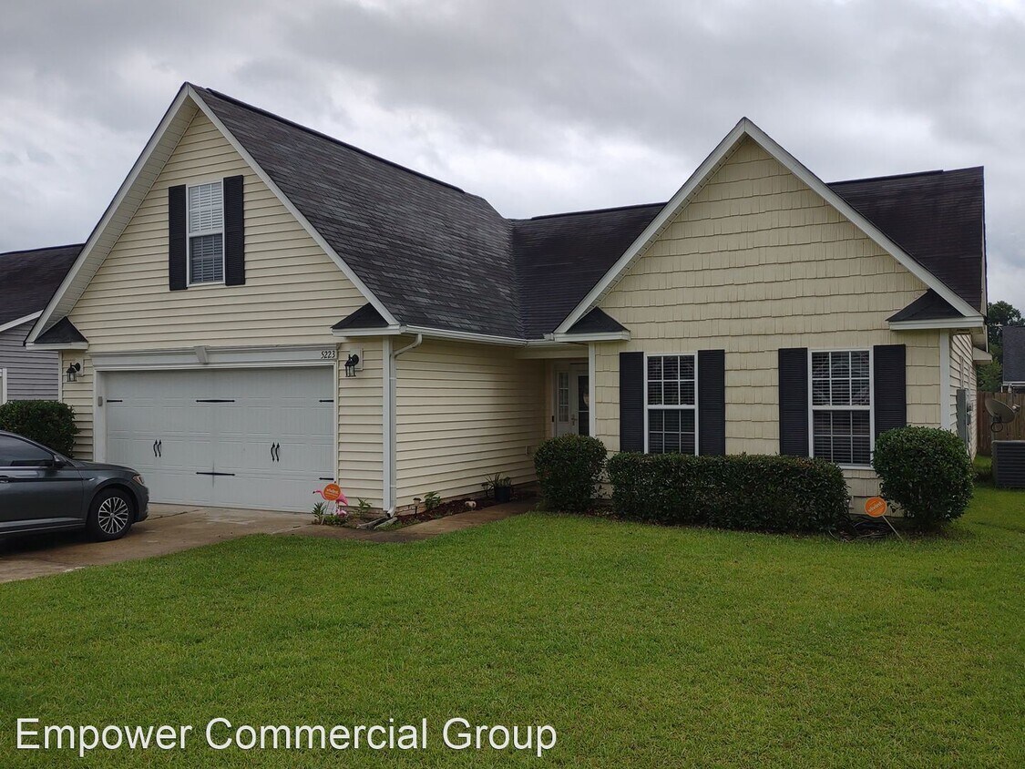 Foto principal - 3 br, 2.5 bath House - 5223 Woodpecker Drive
