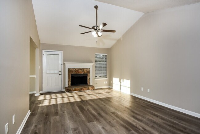 Foto del edificio - 2959 Jamey Ln