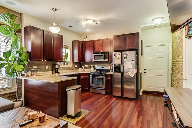 Foto del edificio - 5121 N Kenmore Ave