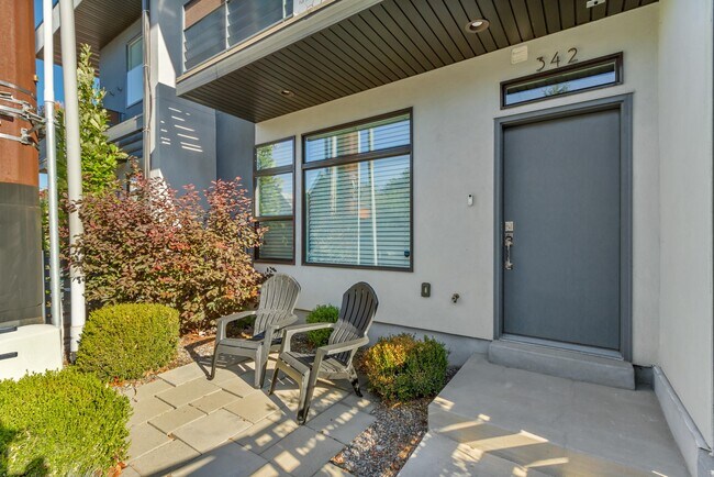 Foto del edificio - 342 Reed Ave N