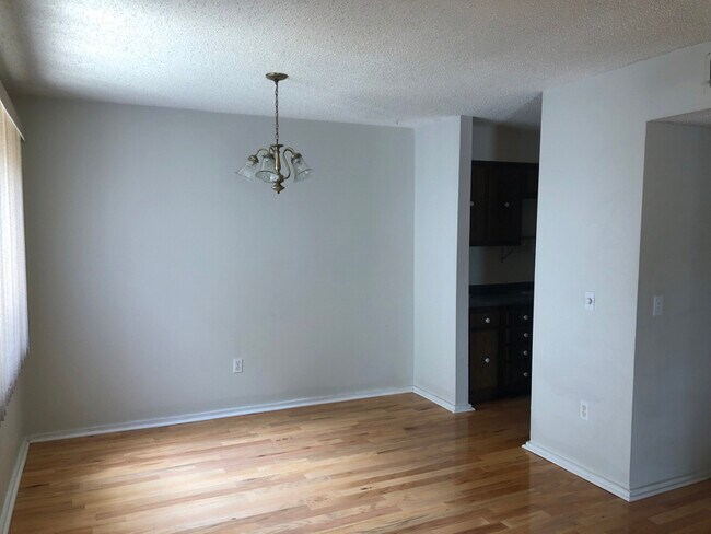 Building Photo - 1208 Bush River Rd