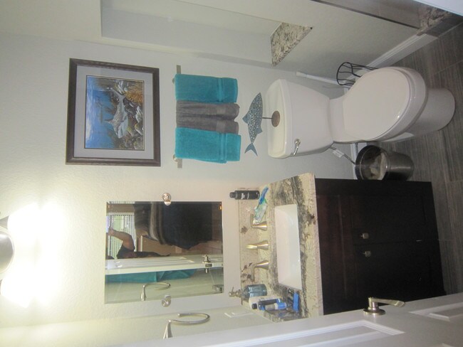 Foto del edificio - 2980 Haines Bayshore Rd