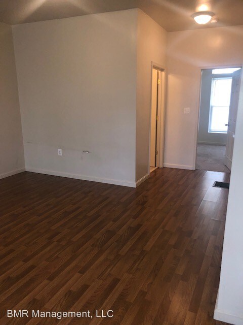 Building Photo - 2413 Brookfield Ave