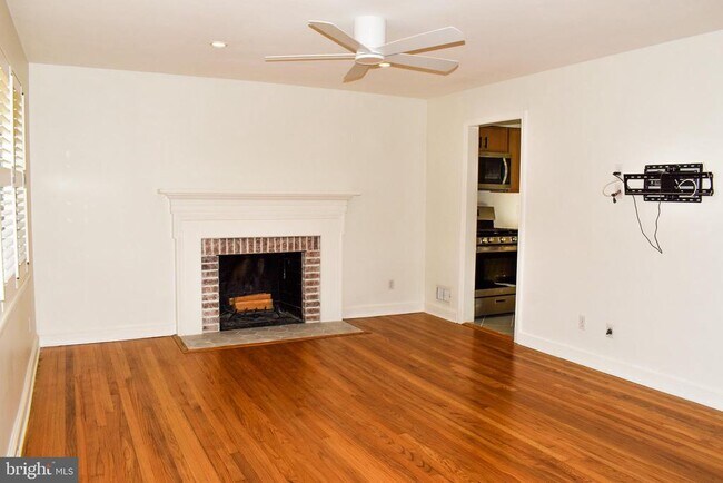 Building Photo - 304 Moncure Dr