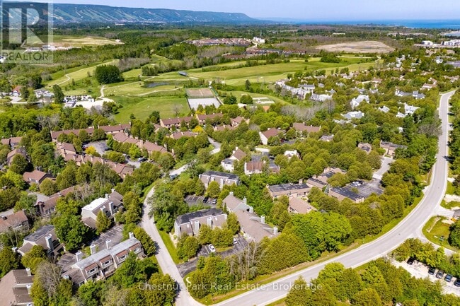 Building Photo - 197 Escarpment Crescent