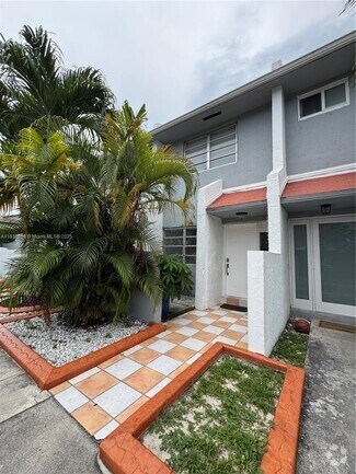 Building Photo - 11431 SW 7th Terrace