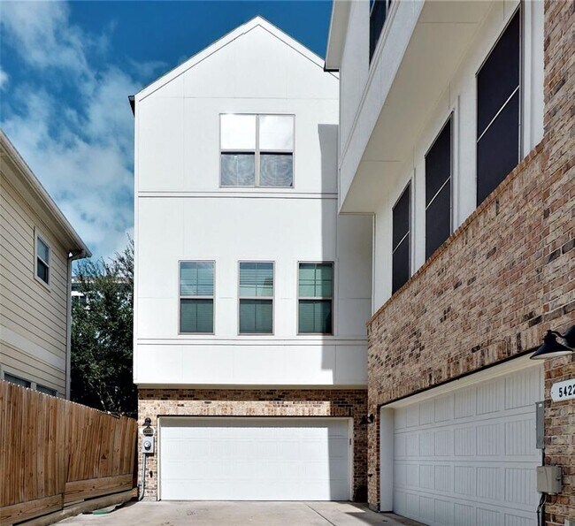 Foto del edificio - 5422 Darling St