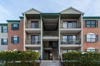 Building Photo - 69 Fisher Dr