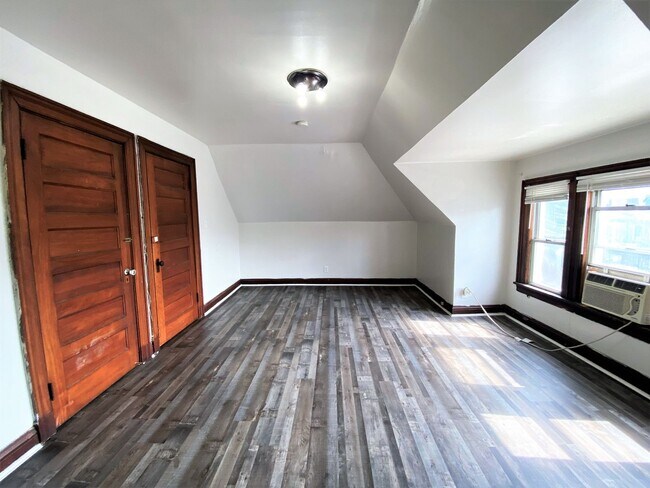 Building Photo - East Liberty - Apartments For Rent In Pitt...