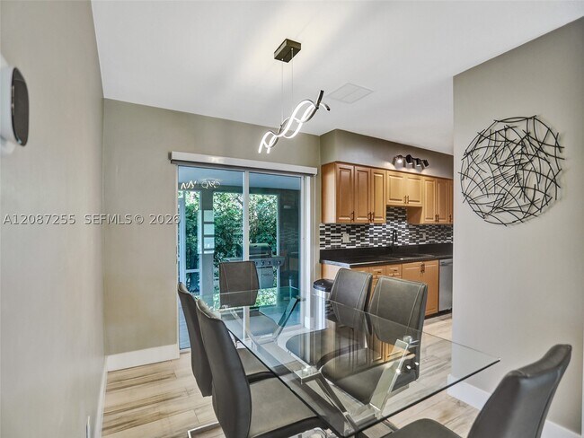 Foto del edificio - 491 SE 23rd Ave