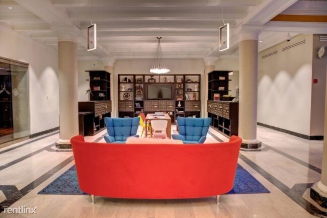 Foto del edificio - 5004 N Sheridan Rd