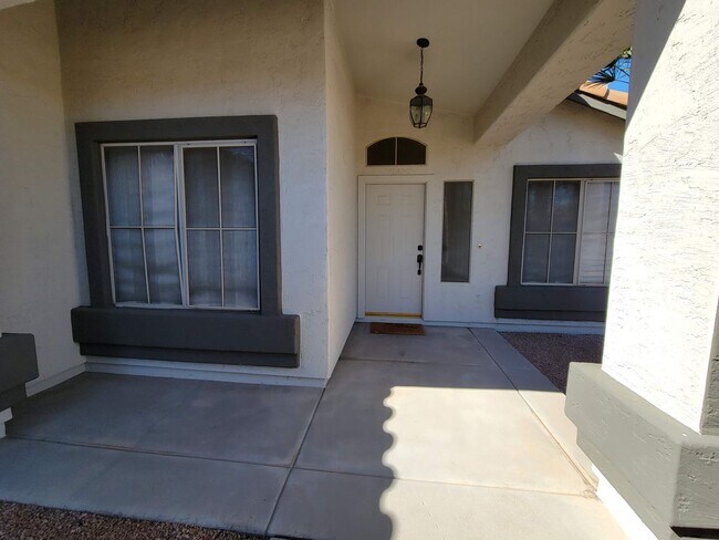 Foto del edificio - FREE RENT INTERESTED? DREAMY  HOME WITH DE...