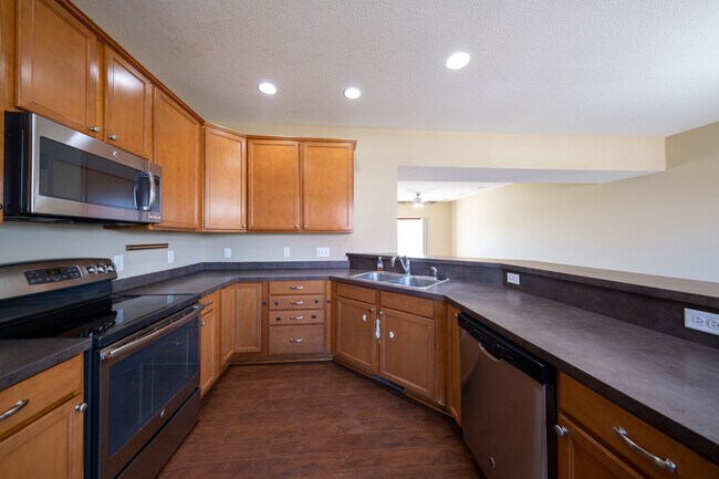 Foto del edificio - 1988 Commonwealth Blvd