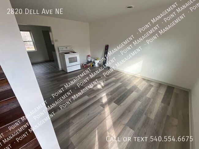 Foto del edificio - 2820 Dell Ave NE