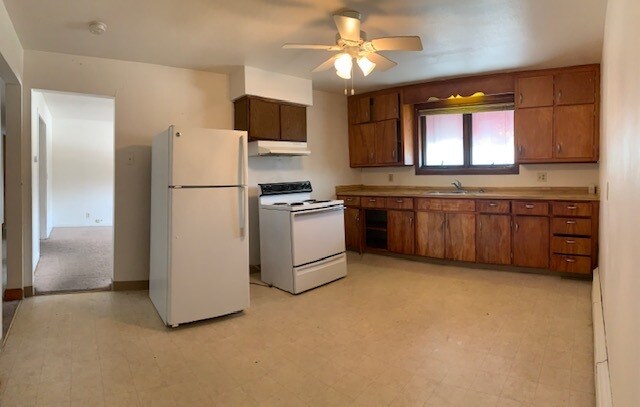 Primary Photo - 809 Burr Oak Ln