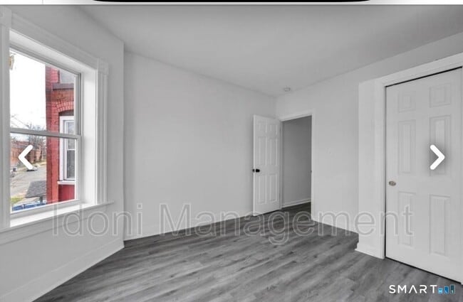 Building Photo - 37-39-39 Elliott St