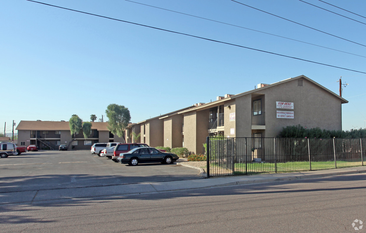 Primary Photo - Polk Terrace Apartments