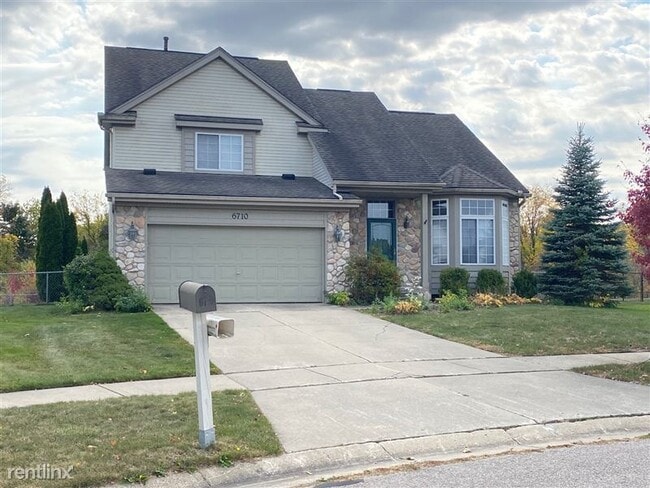 Photo - 6710 Summerdale Ct E House