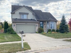 Building Photo - 6710 Summerdale Ct E