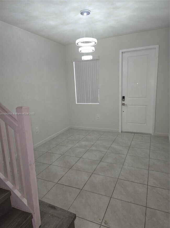 Foto del edificio - 1141 NW 208th Terrace