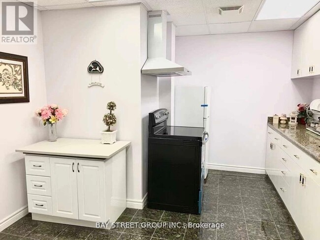 Building Photo - 55 Fortune Crescent