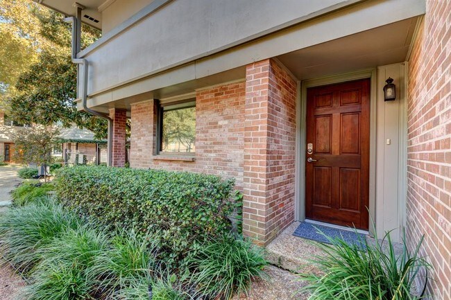 Building Photo - 668 S Ripple Creek Dr