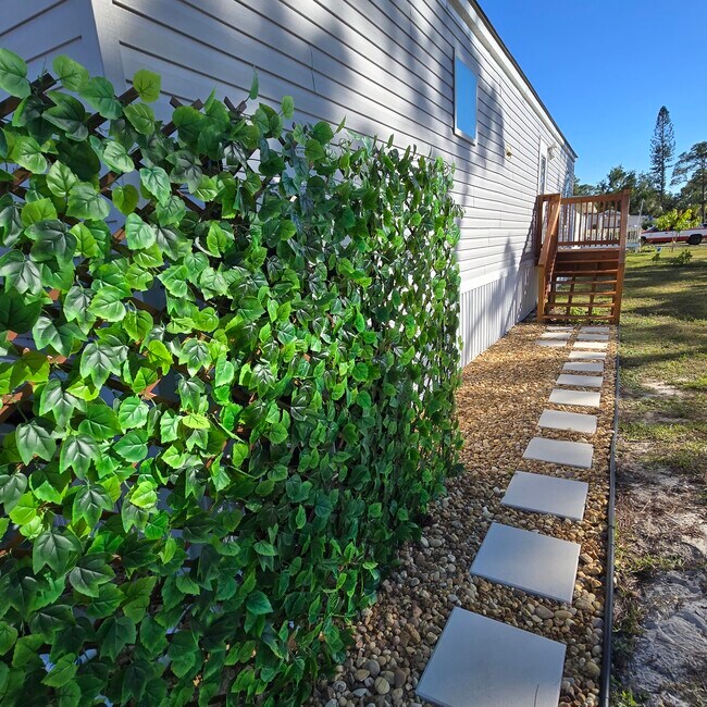 Foto del edificio - 20275 Sherrill Ln