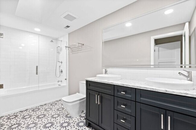 Foto del edificio - Stunning Private AIR CONDITIONED Dream Home in Coveted Bridal Trails