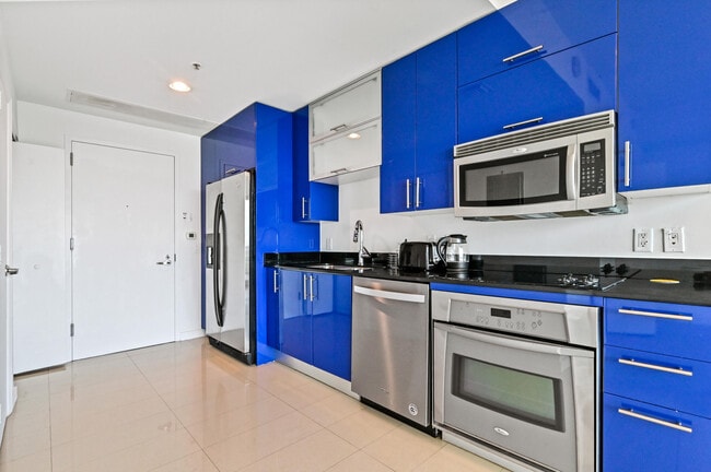 Foto del edificio - 60 SW 13th St