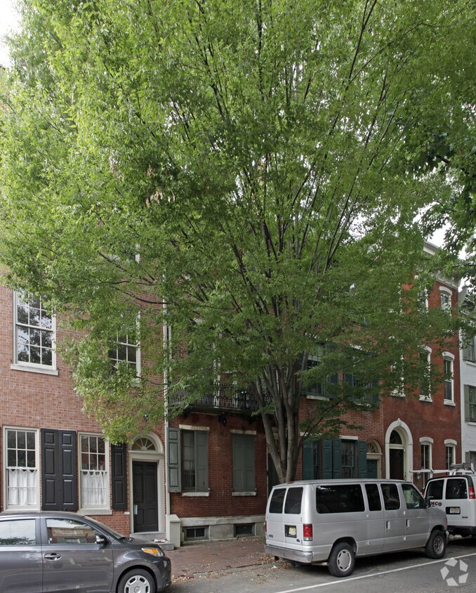 Building Photo - 410 Spruce St