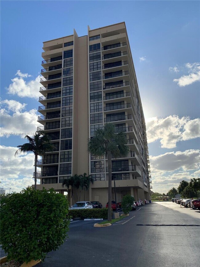 Foto del edificio - 2017 S Ocean Dr