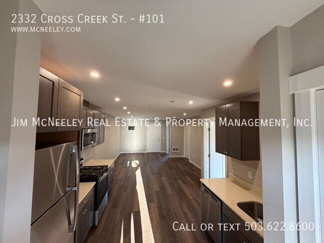 Foto del edificio - 2332 Cross Creek St