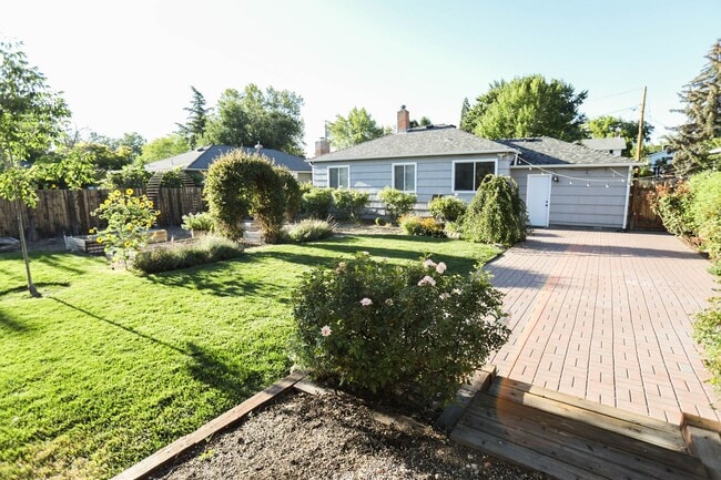 Foto del edificio - NEWLY LISTED $2,900 PER MONTH - GORGEOUS 3...