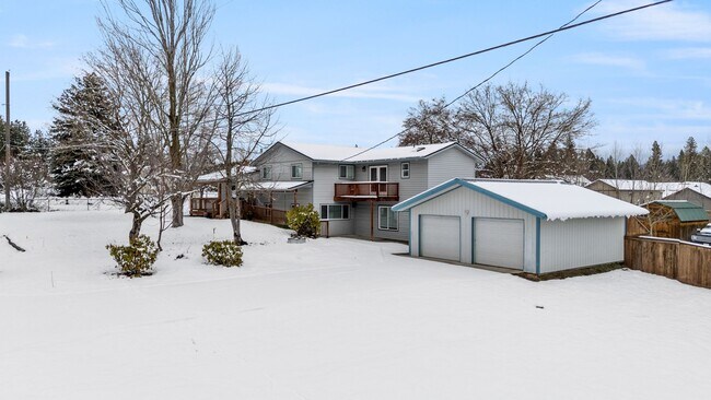 Foto del edificio - Stunning 5-Bedroom Home on Nearly 1 Acre – Fully Fenced w/ Treehouse | Indian Meadows | Coeur d’A...
