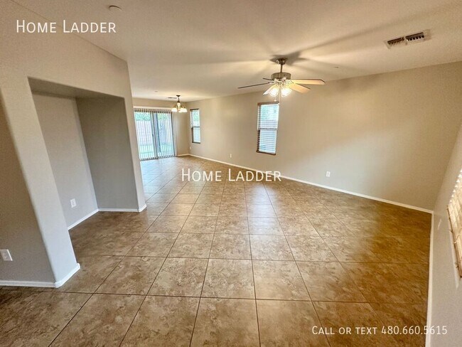 Foto del edificio - 2223 S Buckaroo Trail