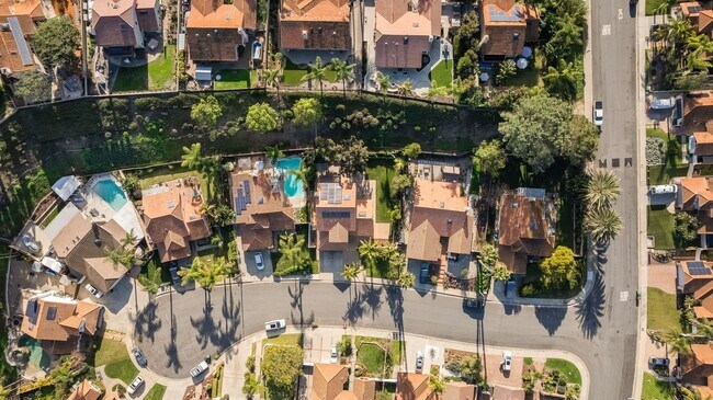 Foto del edificio - 1205 Cerca