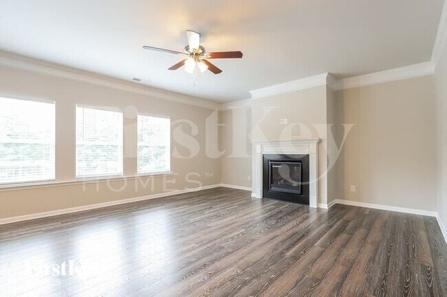 Foto del edificio - 74 Ravencroft Dr