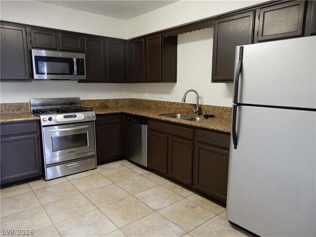 Foto del edificio - 2120 Petersham Ct