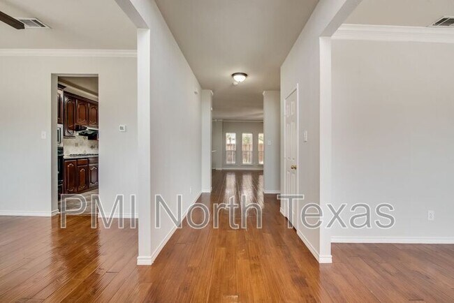 Building Photo - 1314 Kingsley Ct
