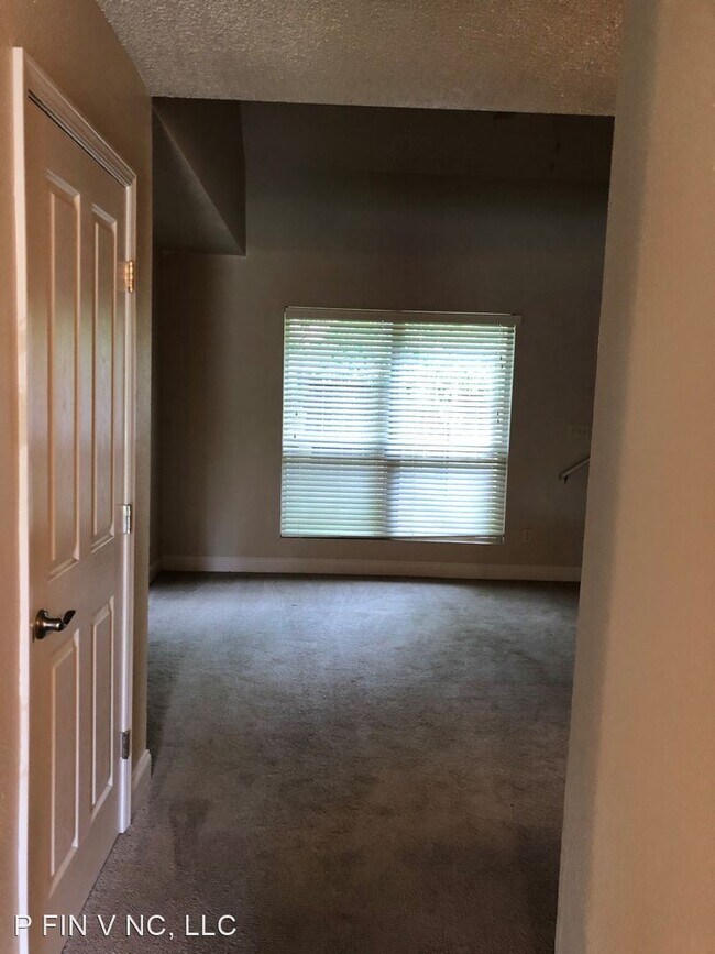 Foto del edificio - 4 br, 2.5 bath House - 104 Aleron Ct
