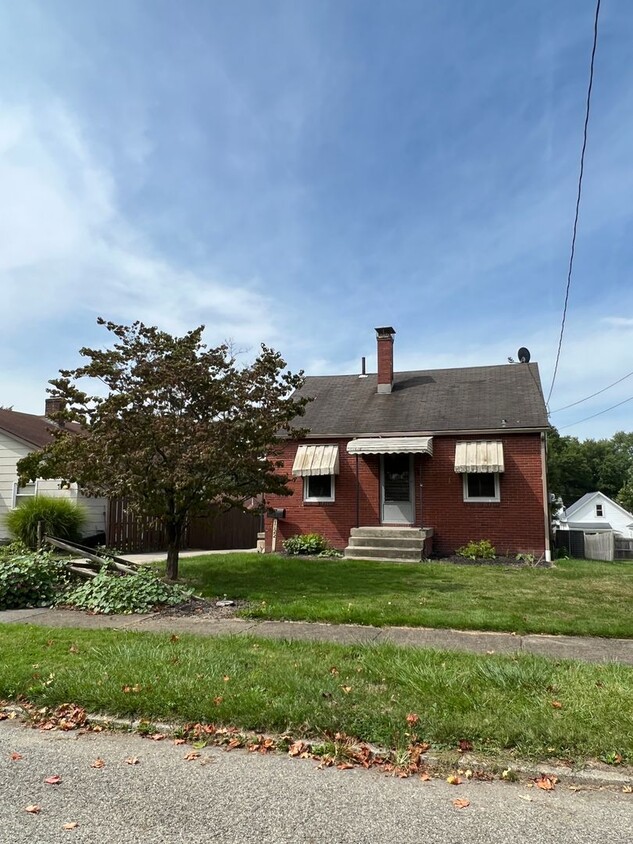 Primary Photo - 1122 Washington