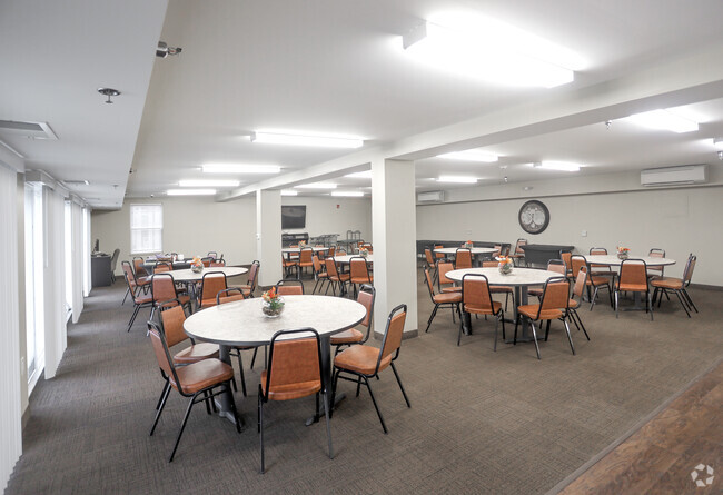 Community Room - Wynbrooke Senior Apartments