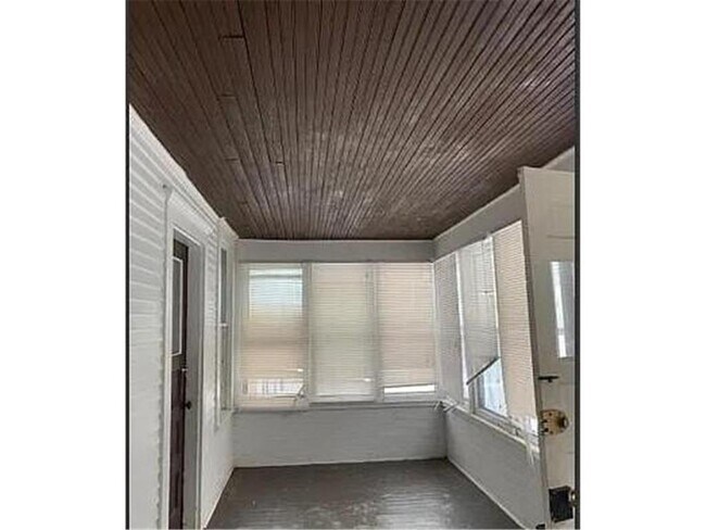 Foto del edificio - 2622 N Upton Ave