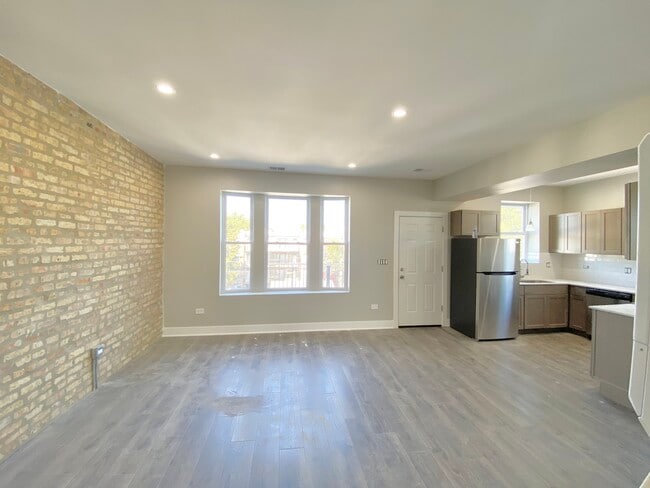 Building Photo - 4230 W Crystal St