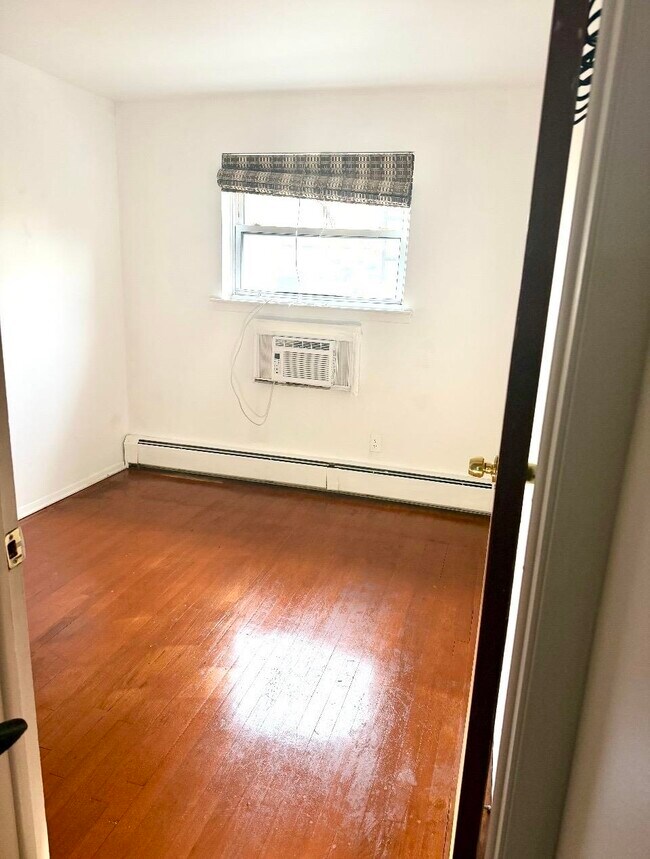 Foto del edificio - 24 Sunset Ave