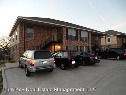 Foto principal - 215 N Denton St
