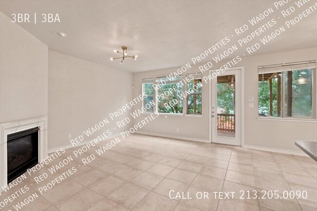 Building Photo - 4110 Woodbridge Way