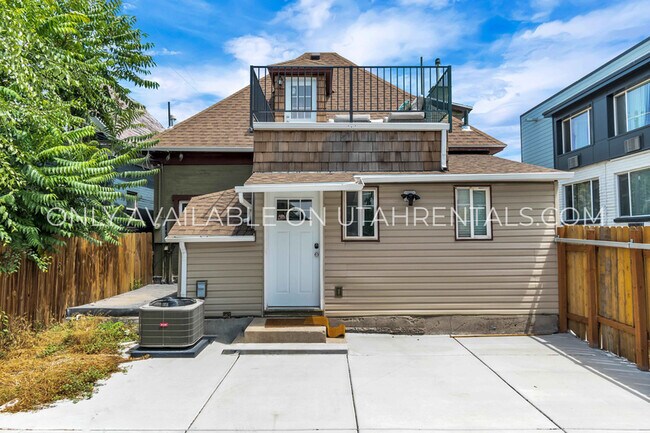 Building Photo - 724 S 400 E