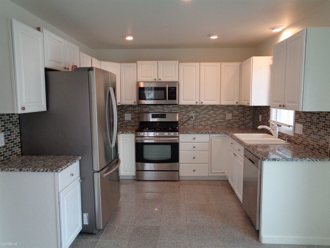 Building Photo - 4 br, 2 bath House - 5713 Alten St